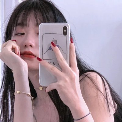海边的白房子 海报